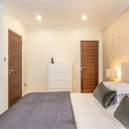 Penthouse Frankfurt Center-close To Amenities *