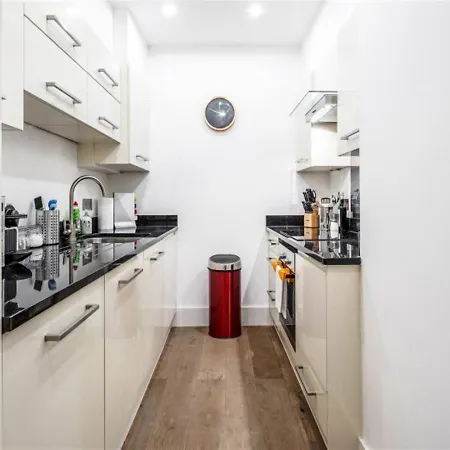Penthouse Frankfurt Center-close To Amenities *